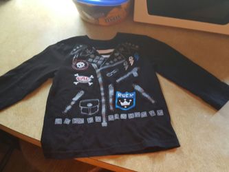 Boys long sleeve shirt size 4t