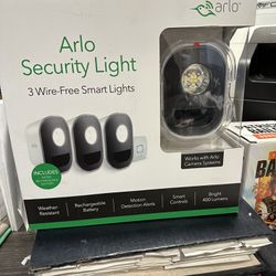 Arlo Security Light System with 3 Wire-Free Smart Lights. New 