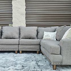 4 Piece Modular Sectional w/ Brass Nailhead Trim - Delivery +$30