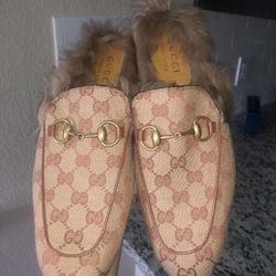 Gucci Mules 
