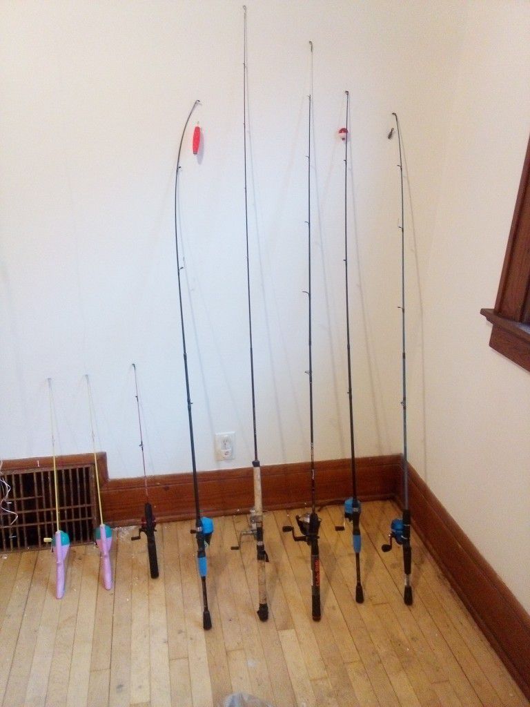 FISHING RODS GOOD CONDITION 