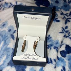 Small hoops earrings