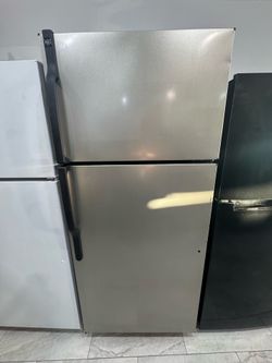 Stainless steel refrigerator 66Hx29W