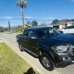 2016 Toyota Tacoma SR5