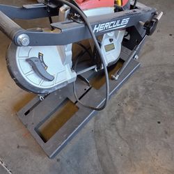 Portable bandsaw