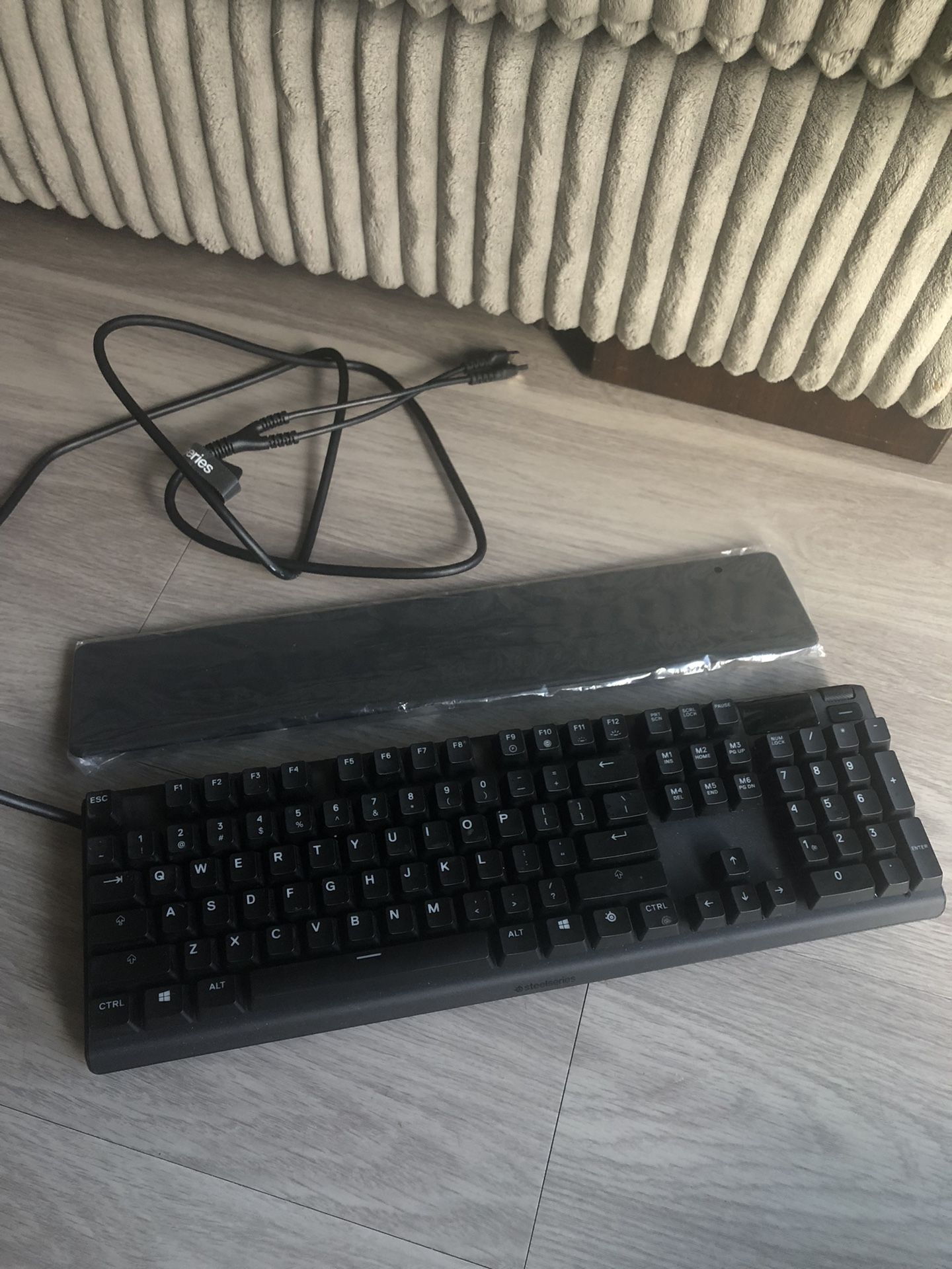 SteelSeries Gaming Keyboard (Red Switch)