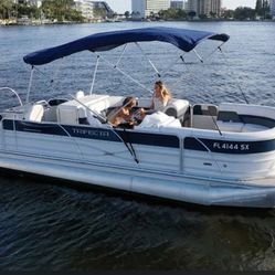 Pontoon Boat 2021 Trifecta RFC Tritoon