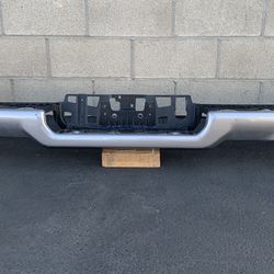 2019-2023 DODGE RAM 1500 DUAL EXHAUST REAR BUMPER OEM
