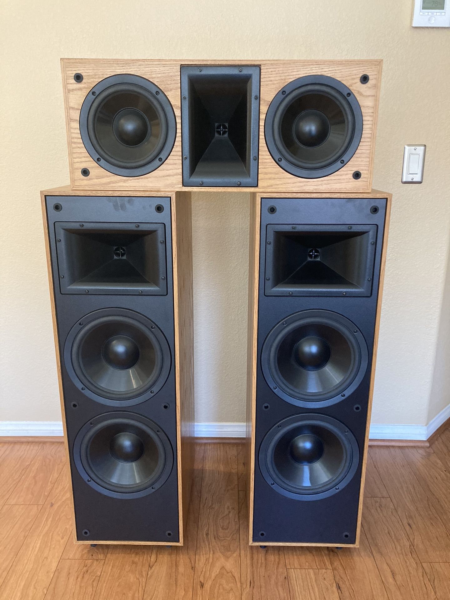Vintage klipsch KLF 10 Set & KLF C7 Oak Cabinet Las Vegas Pick Up