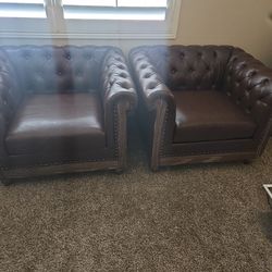 🔥 MUST SELL TODAY – Chesterfield Accent Chairs (Set of 2) 🔥
