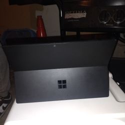 Window's Microsoft Laptop 
