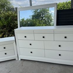 Dresser Set