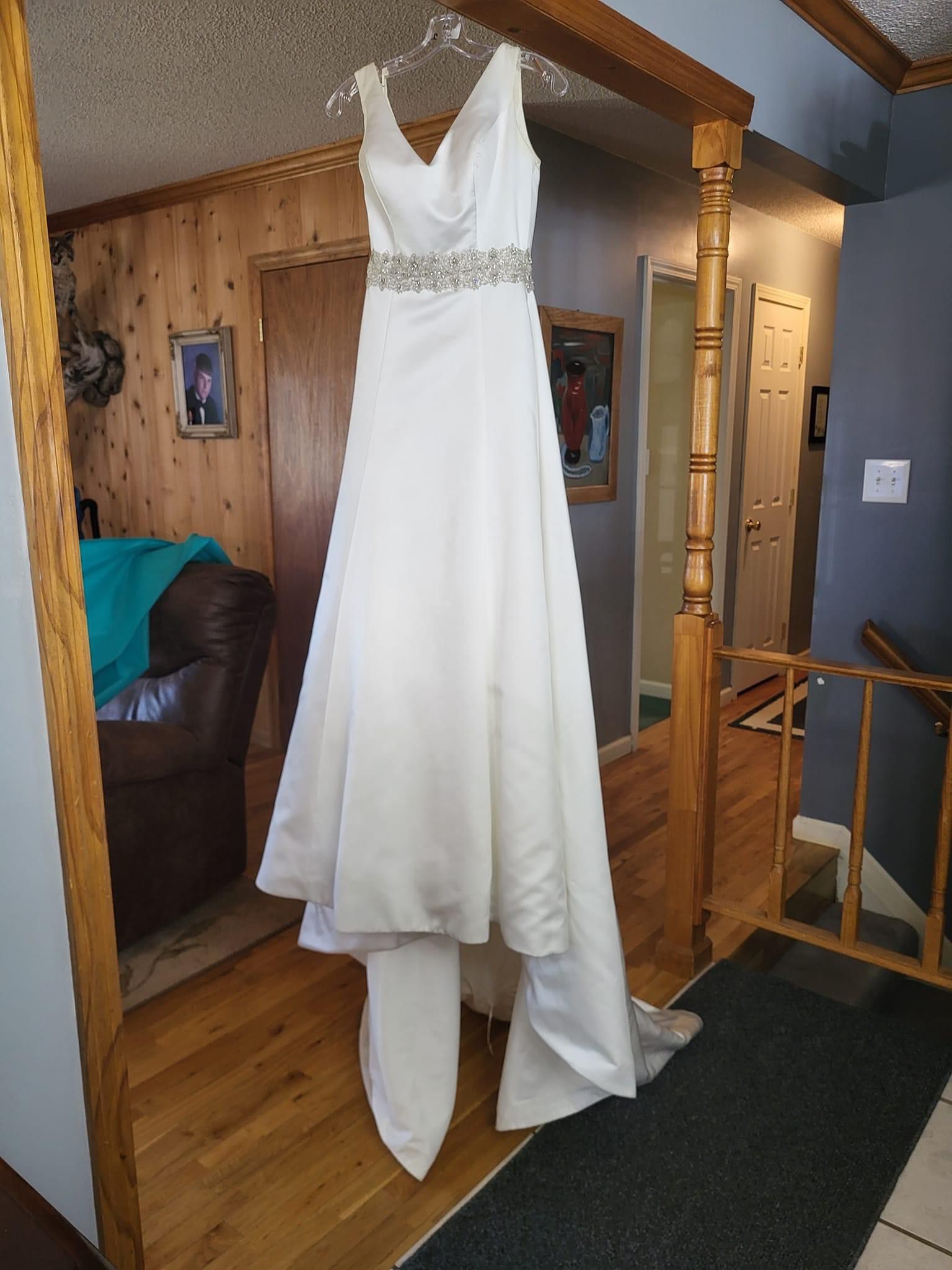 Cada Blanca Wedding Dress