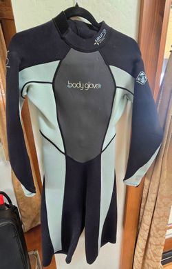 Wetsuit - woman's size 9/10