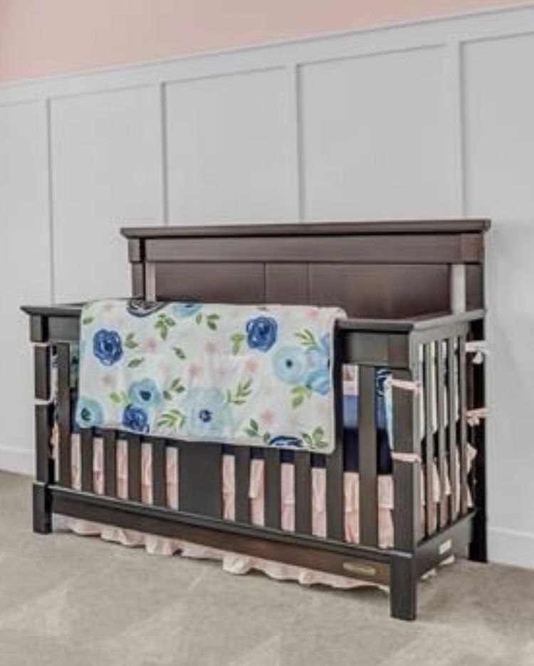 Girl Crib / Toddler Bedding Set 
