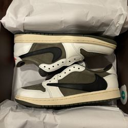 Jordan 1 Low Travis Scott Medium Olive Size 10