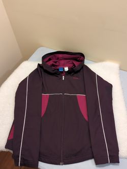 Reebok Women's Vintage Medium Deep Plum/Magenta Windbreaker