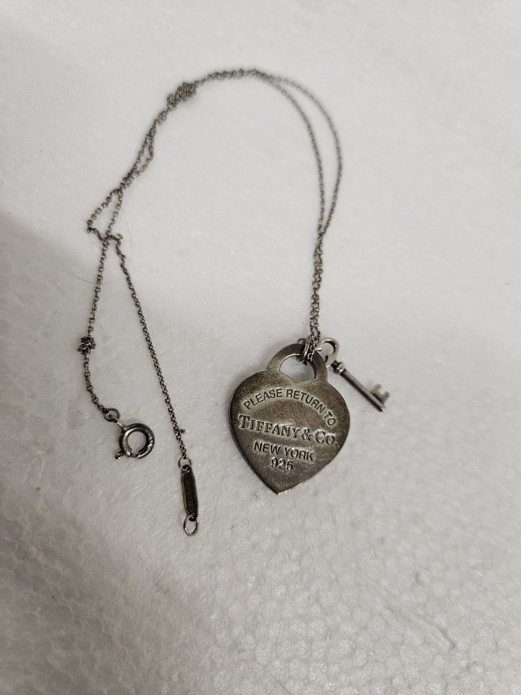 Tiffany & Co Necklace 925 Please Return To Silver