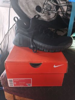 Women's Nike free metcon 6 size 8