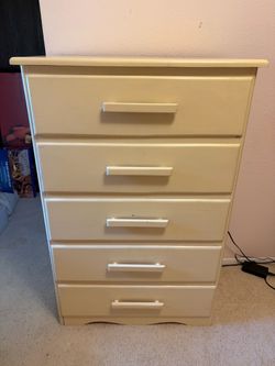 Vintage 5 drawer dresser