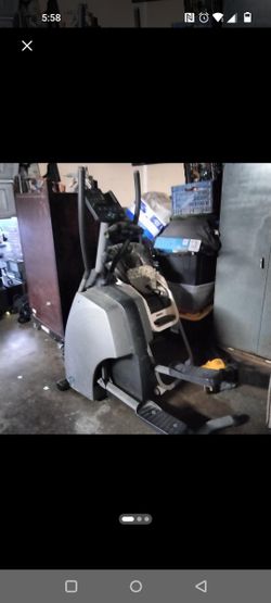 Free !! Elliptical Exercise Machine (Will Help Load)