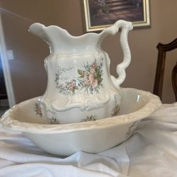 Vintage Hand Washing Set