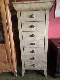 The Platt Collection hand crafted 7 Drawer Dresser With Opening Top