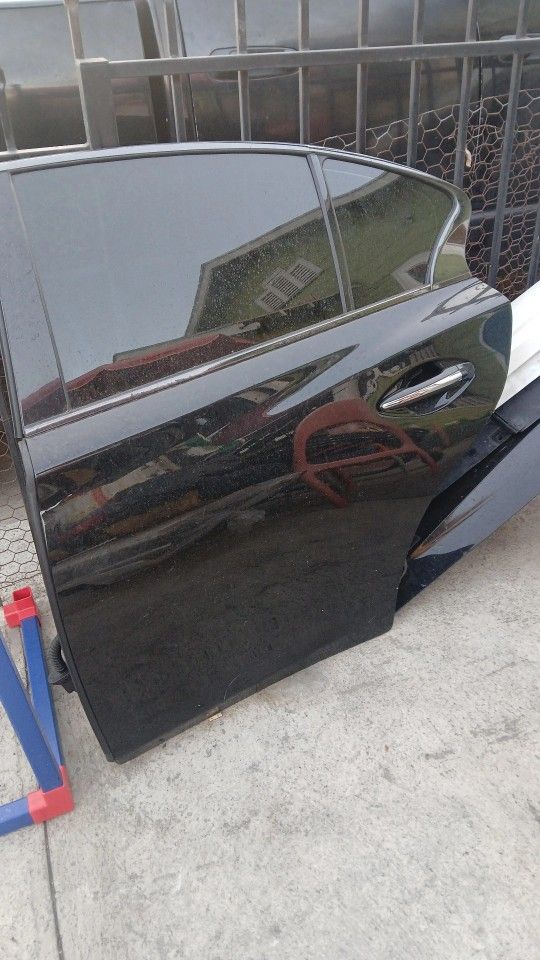 Infinity Q50 Back Driver Door