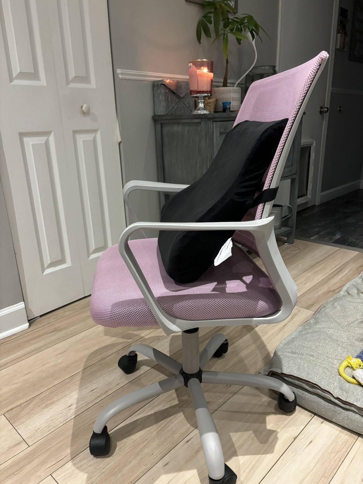 Pink Desk Chair