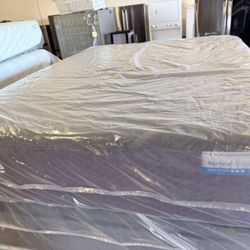 SALE 🩵Queen Mattress Purple Restore Premier Cool Touch 🩵