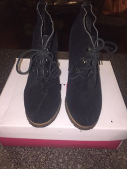 Black wedges lace up boots