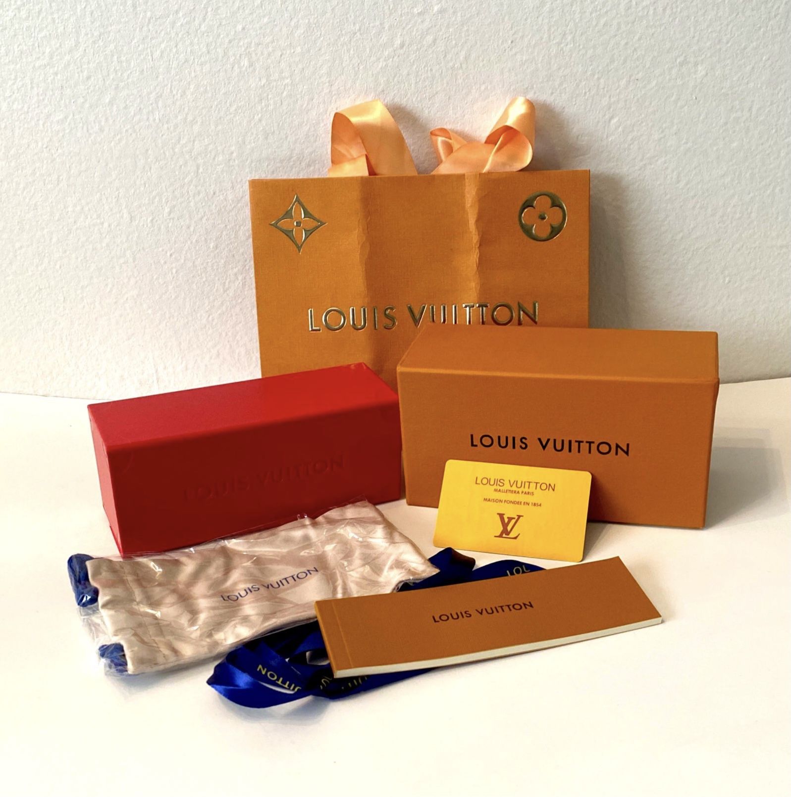 Louis Vuitton Z1165W 1.1 Millionaires Sunglasses for Sale in Cty Of Cmmrce,  CA - OfferUp