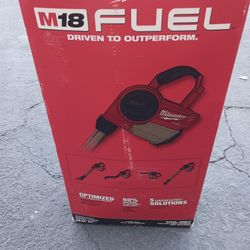 M18 Fuel Job Site Vacuum