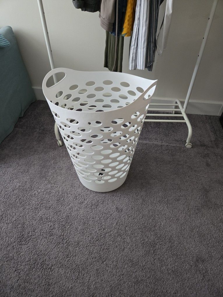 Flexible Laundry Basket 