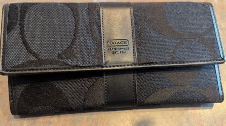 New elegant black leather wallet by coach
