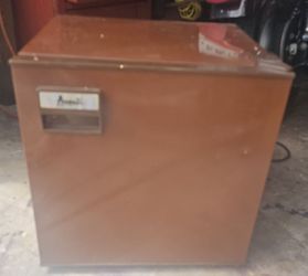 Avanti 1.7 cu. ft. Compact Mini-Fridge - "The Workhorse" 
Price: $39 OBO