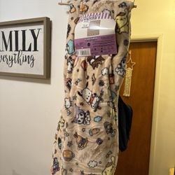 Hello Kitty Cloud Throw Friends Blanket 