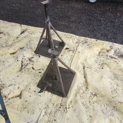 Trailer Jacks