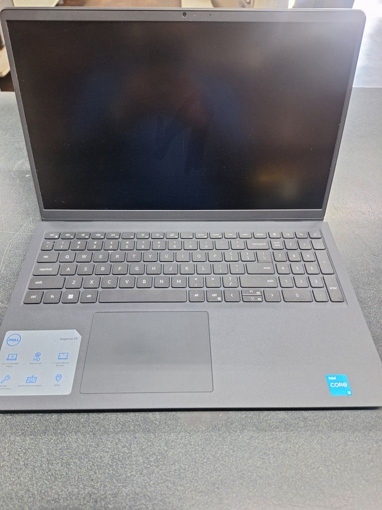 Dell Inspiron 15 3520 Laptop
