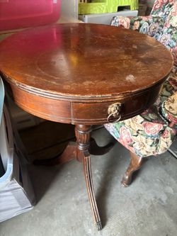 Antique round table
