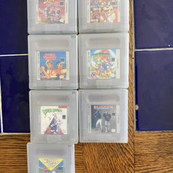 Nintendo Game Boy Storage Case, 7 Games And Accessories 