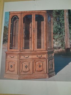China cabinet, dining table with  6 chairs