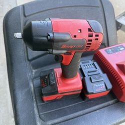 Snap on CT8810 18 V 3/8 Cord Less impact Gun