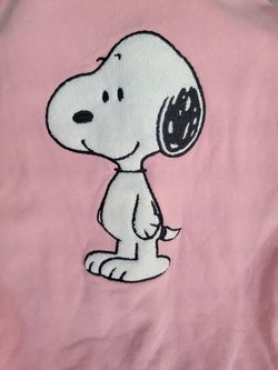 WOMANS SNOOPY SWEATSHIRT PINK SIZE SMALL IN GREAT CONDITION 