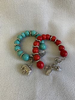 Set of two glass bead and metal bracelets