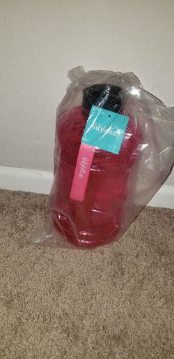 FABFITFUN giant water pink bottle 73 oz/ 2 liters