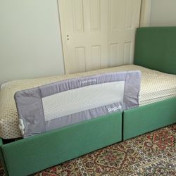 Caretero SleepSafe bed barrier