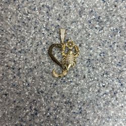 14KT ANIMAL PENDANT