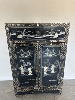 Black Vintage Chinoiserie Black Lacquered Cabinet