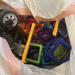 Magnet Tile Toy